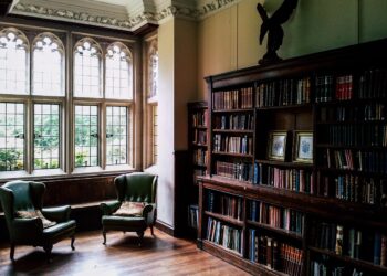 Wat trek je aan bij wisselvallig weer? Zo blijf je stijlvol én comfortabel