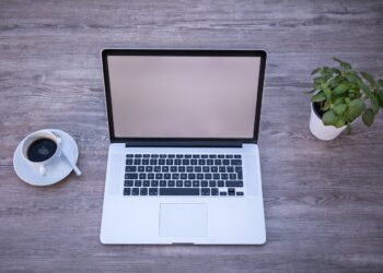 Fit en energiek de dag door: zo combineer jij een gezonde leefstijl met je drukke leven als vrouw