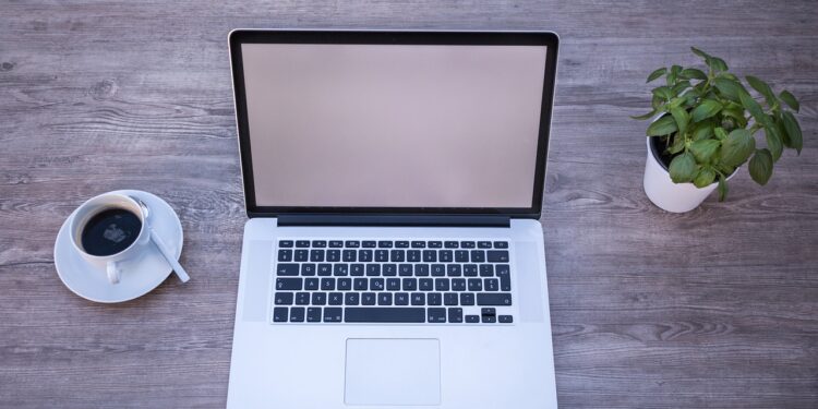 Fit en energiek de dag door: zo combineer jij een gezonde leefstijl met je drukke leven als vrouw