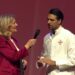 Chef in een koksbuis van de Michelingids 2026 op het podium in Maastricht